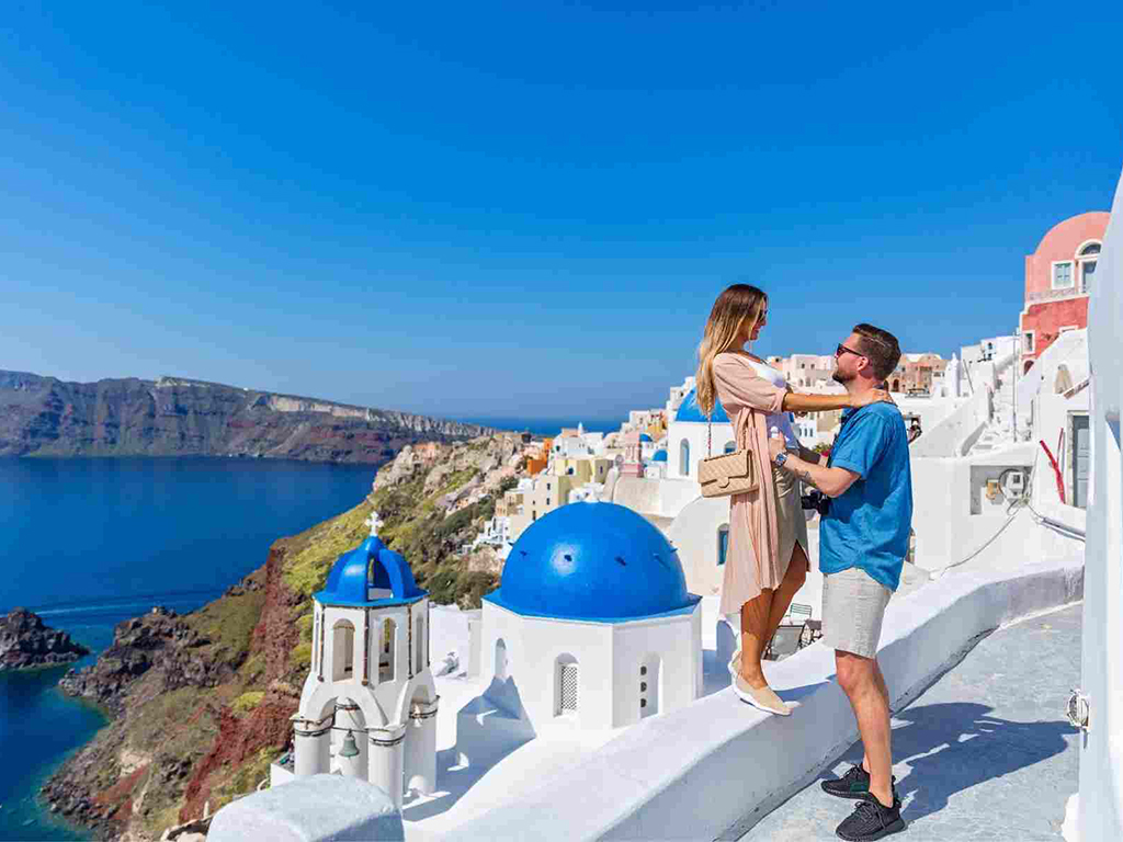 Best Honeymoon Destination from UAE - Santorini