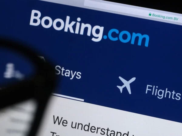 Booking.com best international travel apps for travelers from UAE - Booking.com