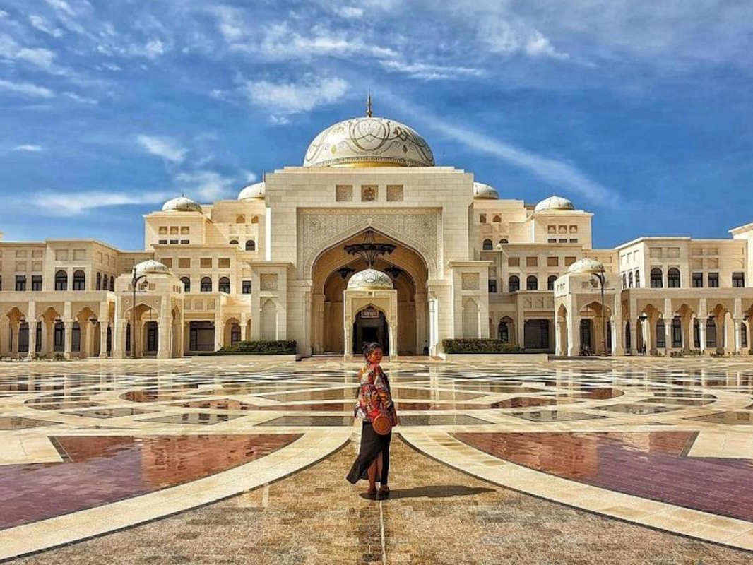 UAE Travel Guide for First Time Visitors - Qasr Al Watan, Abu Dhabi
