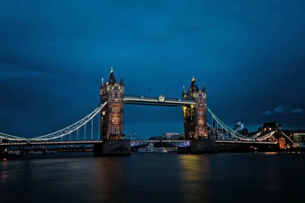 pexels-chris-schippers-427679 non schengen countries in Europe to visit from UAE - UK