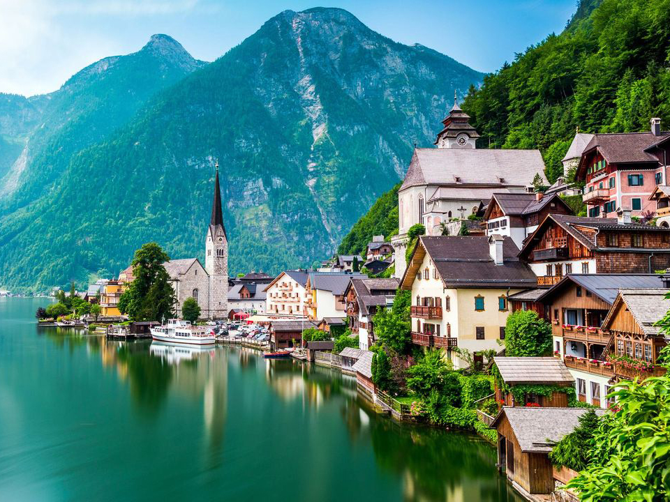 Most popular tourist attractions in Austria - Hallstatt