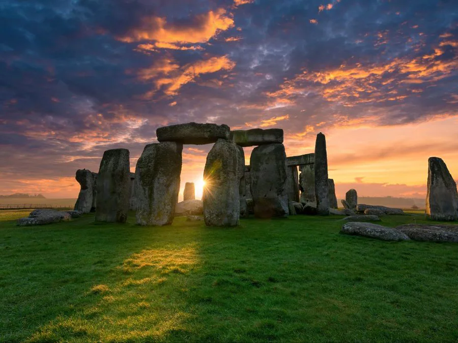 Stonehenge Must-see attractions in UK - Stonehenge