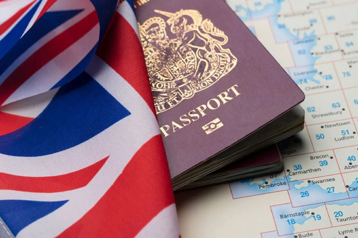 UK-Flag-And-Passport-Image-1 How to get UK tourist visa from UAE