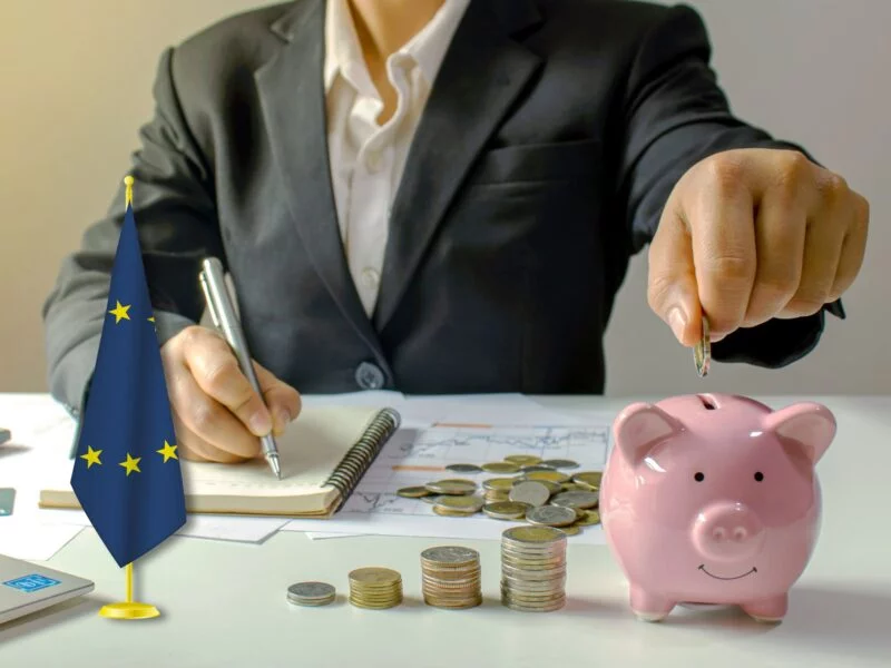 How much bank balance required for Schengen visa from Dubai