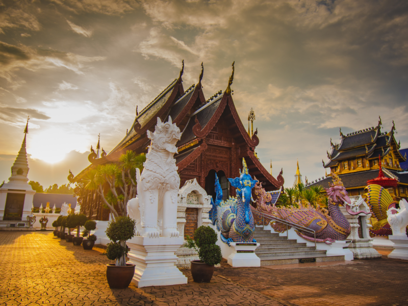 Things to do during your trip to Thailand from UAE - Explore the Chiand Mai's temples