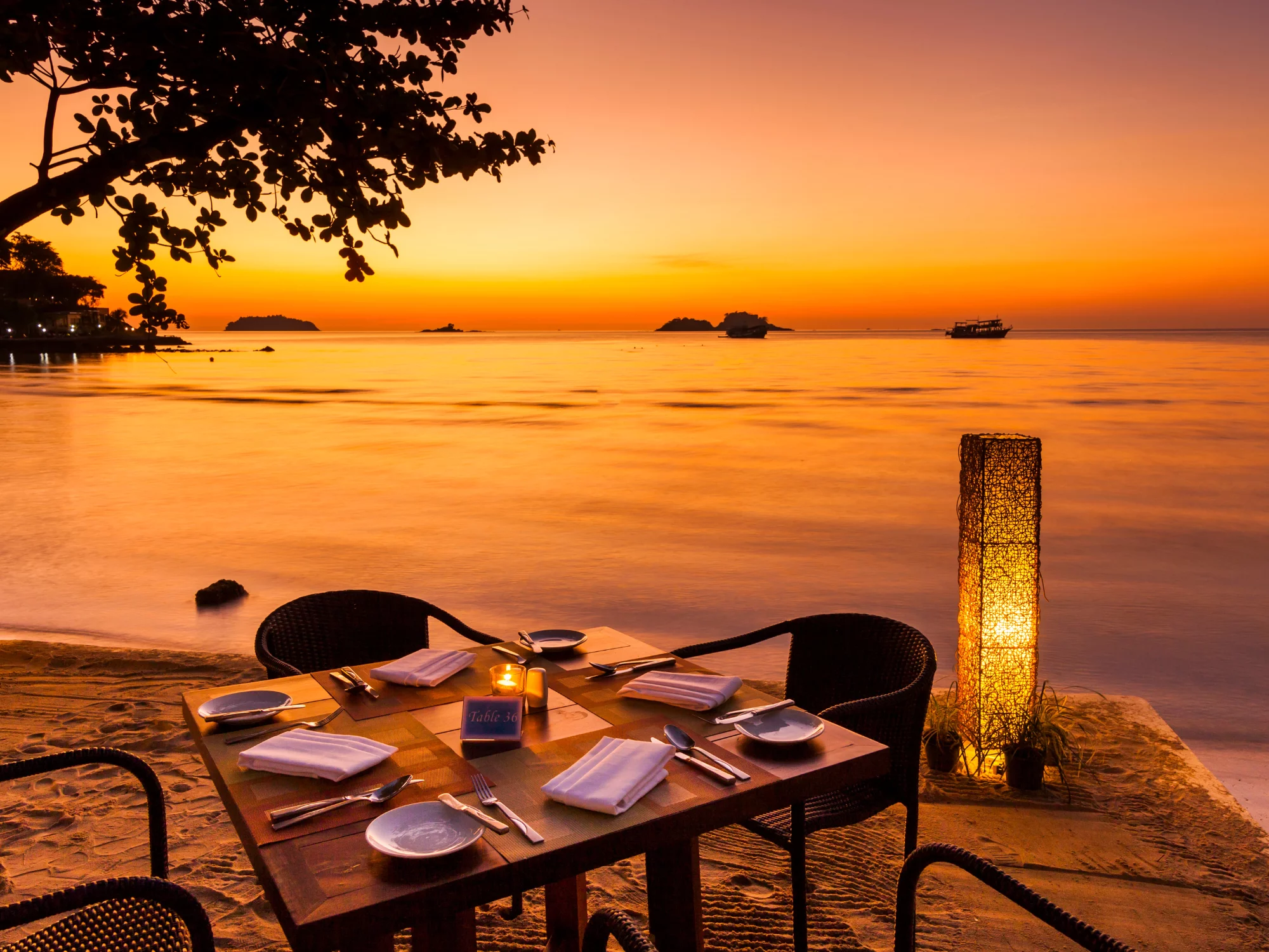 Relax on Thailand’s Islands افضل الانشطة في تايلاند