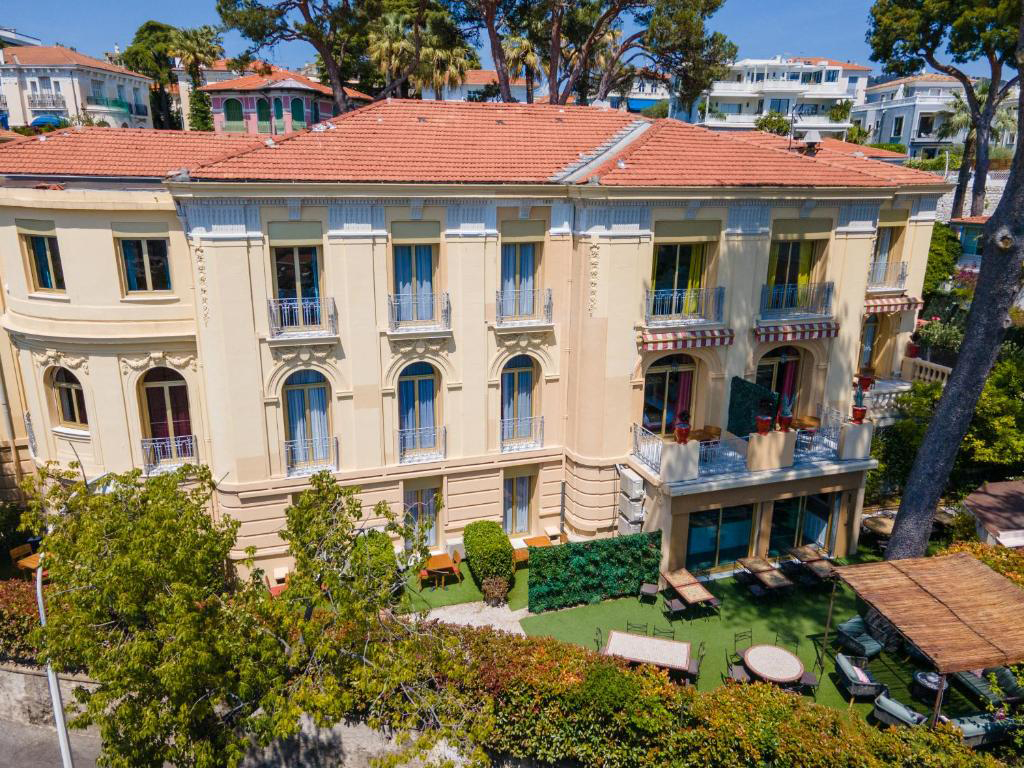 Best hotels in France - Hotel Le Petit Palais, Cannes
