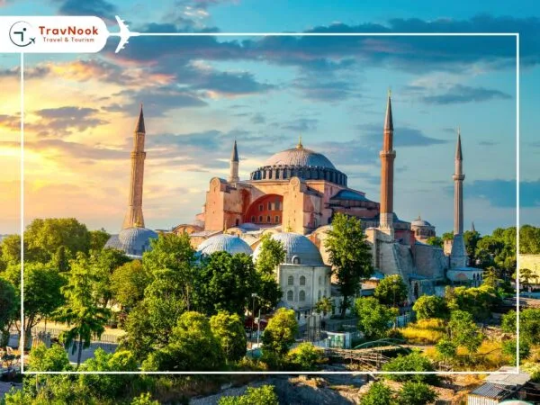 istanbul (2) Best places to visit in Turkey during winter - Istanbul , Experience skyline with Istanbul Hagia Sophia and Bosphorus