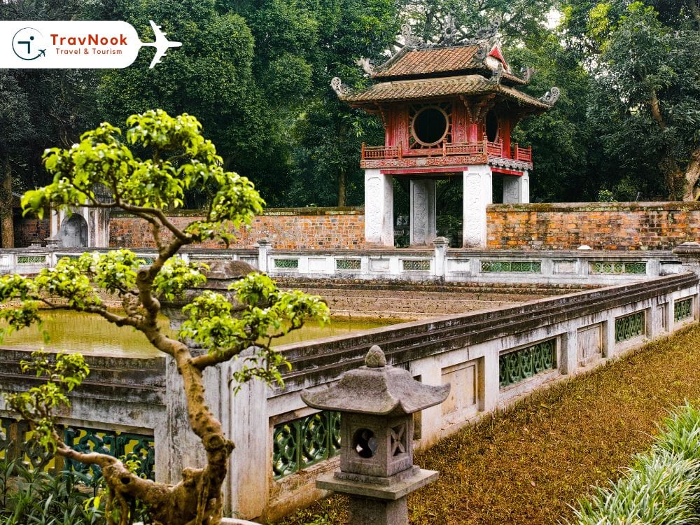 Temple of Literature معبد الأدب والجامعة الوطنية (Temple of Literature)